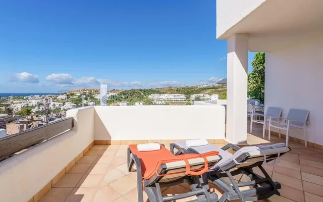 Sunset Seaview Corner With Pool 1