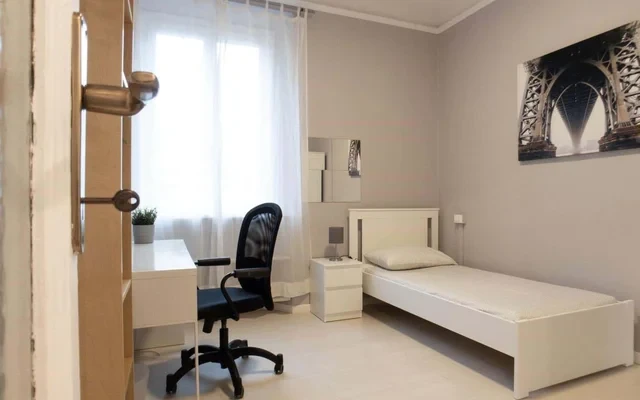VIA GRAN SAN BERNARDO 18 <br> PRIVATE ROOM S1 0