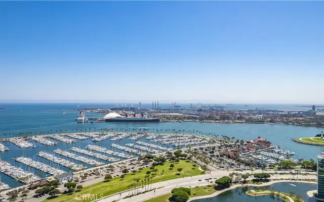 488 E Ocean Blvd 4
