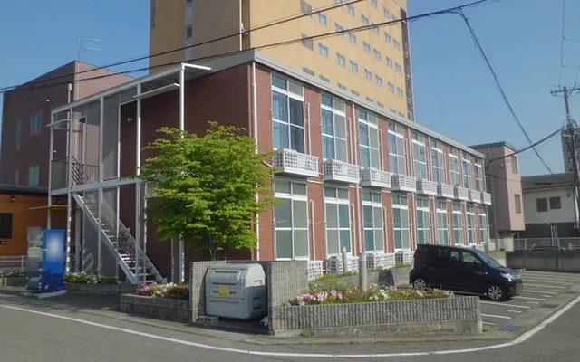 レオパレス西田 0