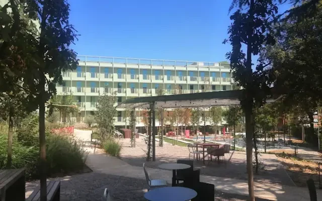residence in Pedralbes (Les Corts) 1