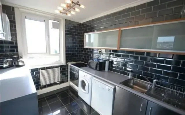 Hornchurch Court 3