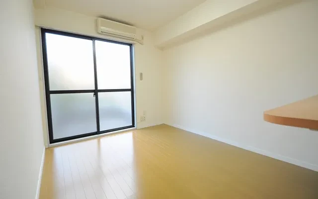 レオパレス清水 4