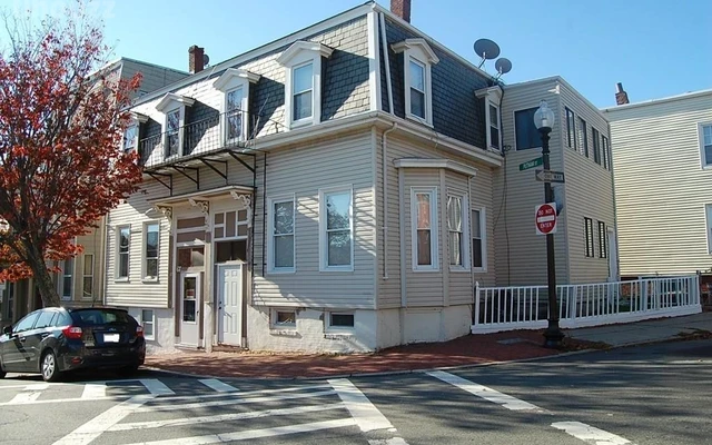 Putnam St, Boston, MA 02128 3