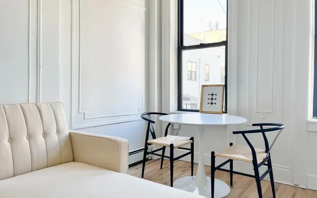 595 Kosciuszko Street, New York 2