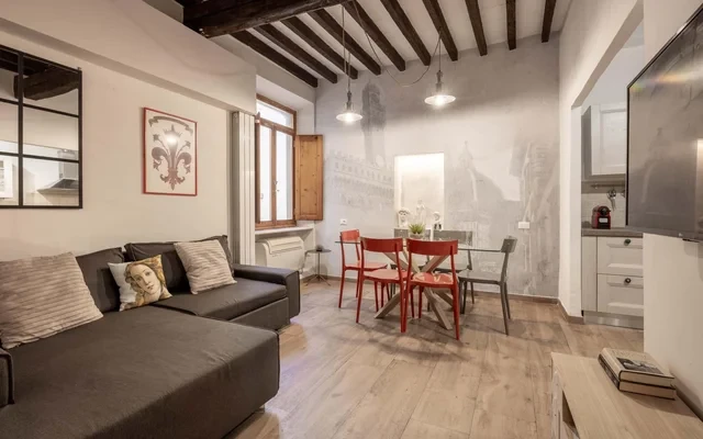 Laurel Apartment 2