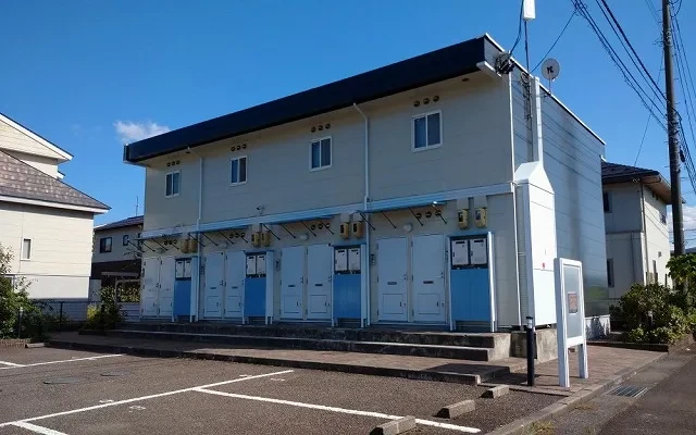 レオパレスマ　メゾン戸野目 0