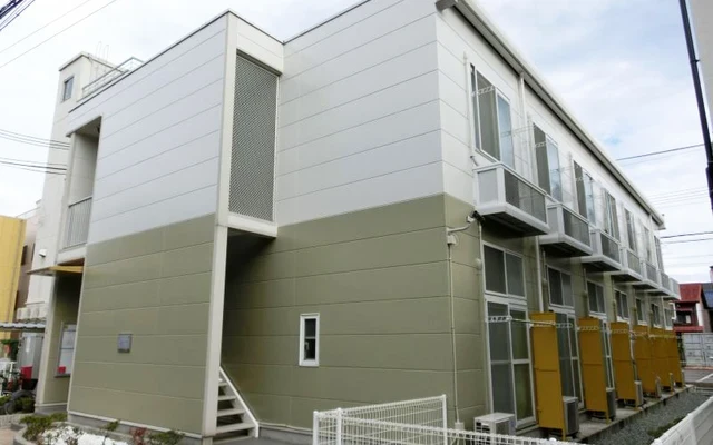 レオパレスウエストサイド 4