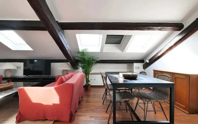 Elegant Attic Porta Venezia 4