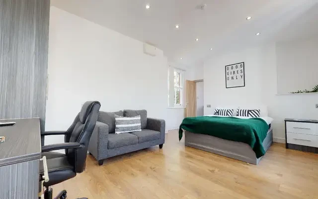 1 Salisbury Road 1