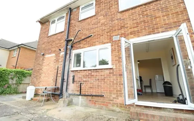 house in Harrow 2