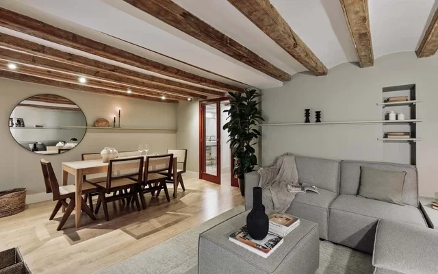 Vila - 3 bedrooms and office in El Born 1