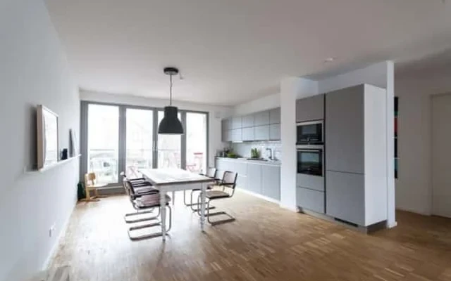 Wanda: Superschoene Luxuswohnung mit Balkon, zentral gelegen 2