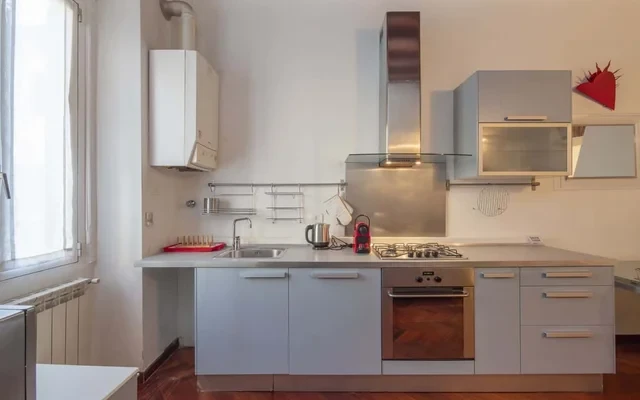 Bilocale in Via Pietro Custodi 4 E 4