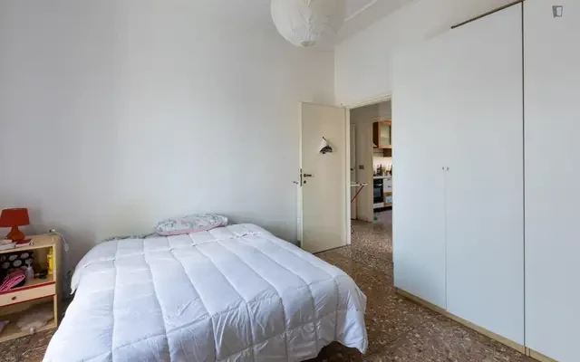 Single bedroom in shared apartment in Rome 2