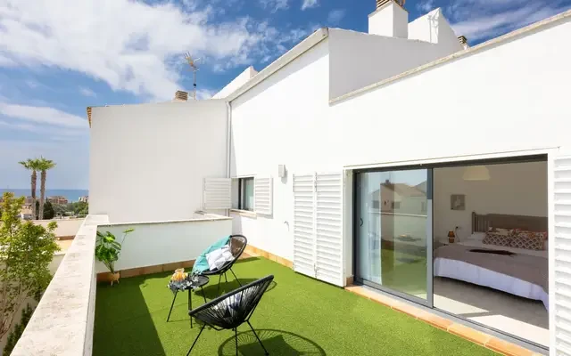 house near Carrer Llevant 3