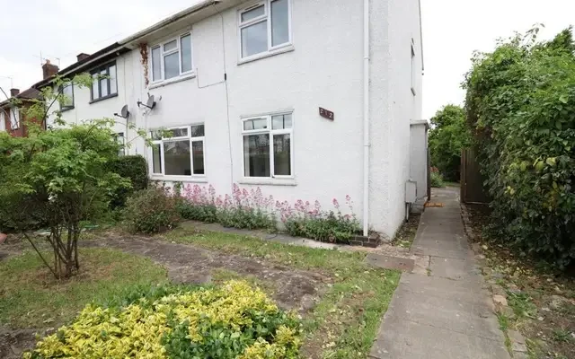 house in Harrow 0