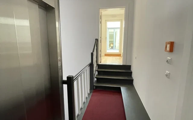 Luxury Berlin-Mitte  2 room roof top flat with AC and terrace 4