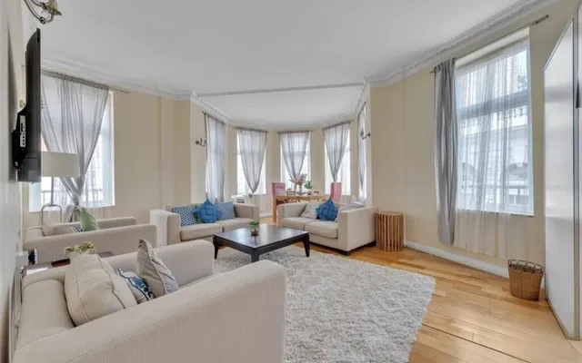LH-Connaught Court 0