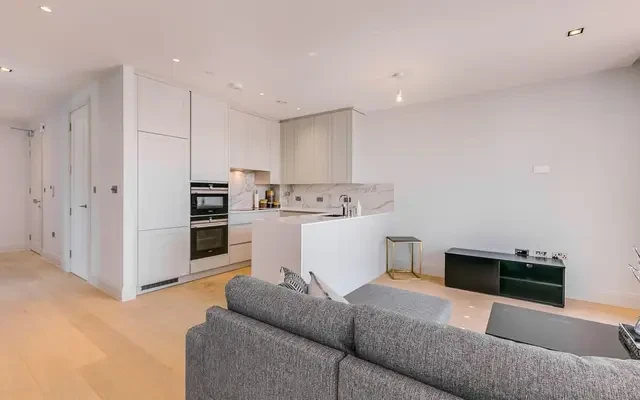 Renaissance Square Apartments, Renaissance Square, London, W4 2DZ 3
