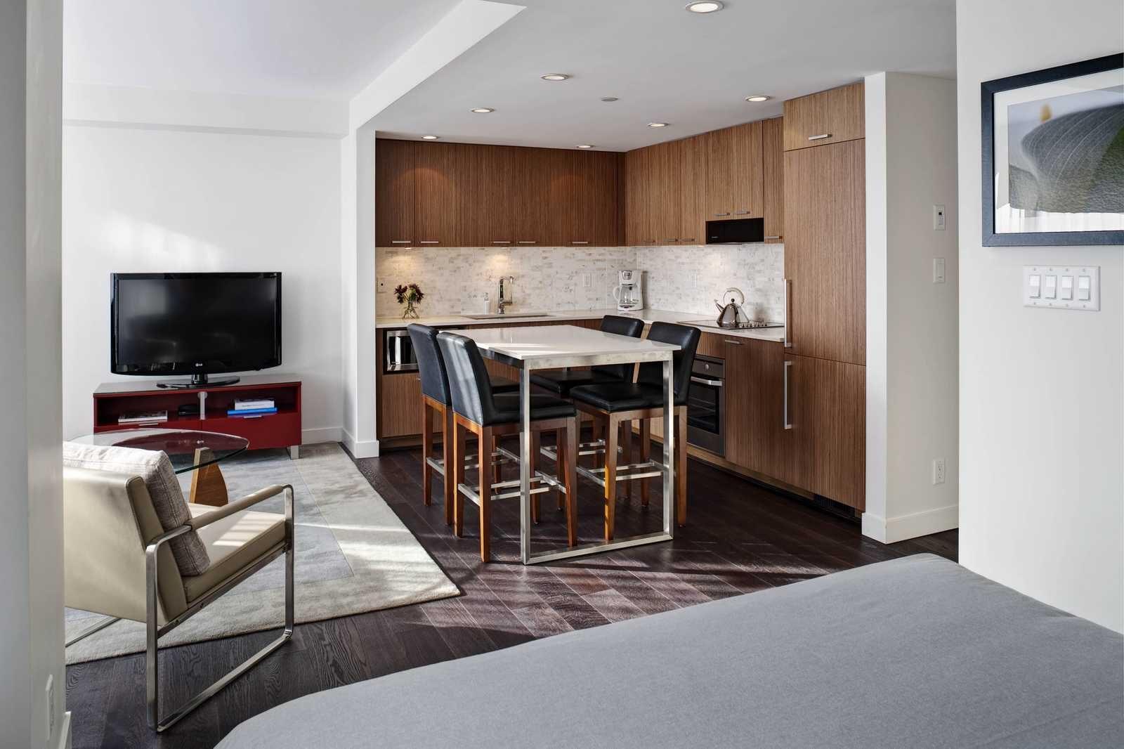 Level Hotels & Furnished Suites – Seymour 2