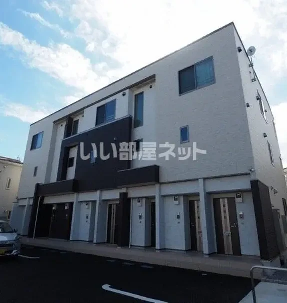メゾン アンソレイユ 3階