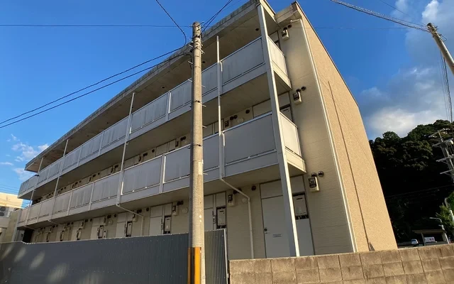 レオパレスフォーマルハウト 0