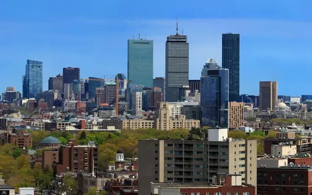 Barclay on Beacon - Brookline student accommodation