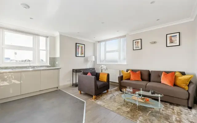 Bickenhall Mansions, Bickenhall Street, London, W1U 6BX 2