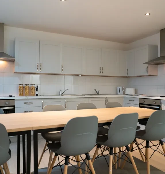 Flat 2, 7 Eileen Grove