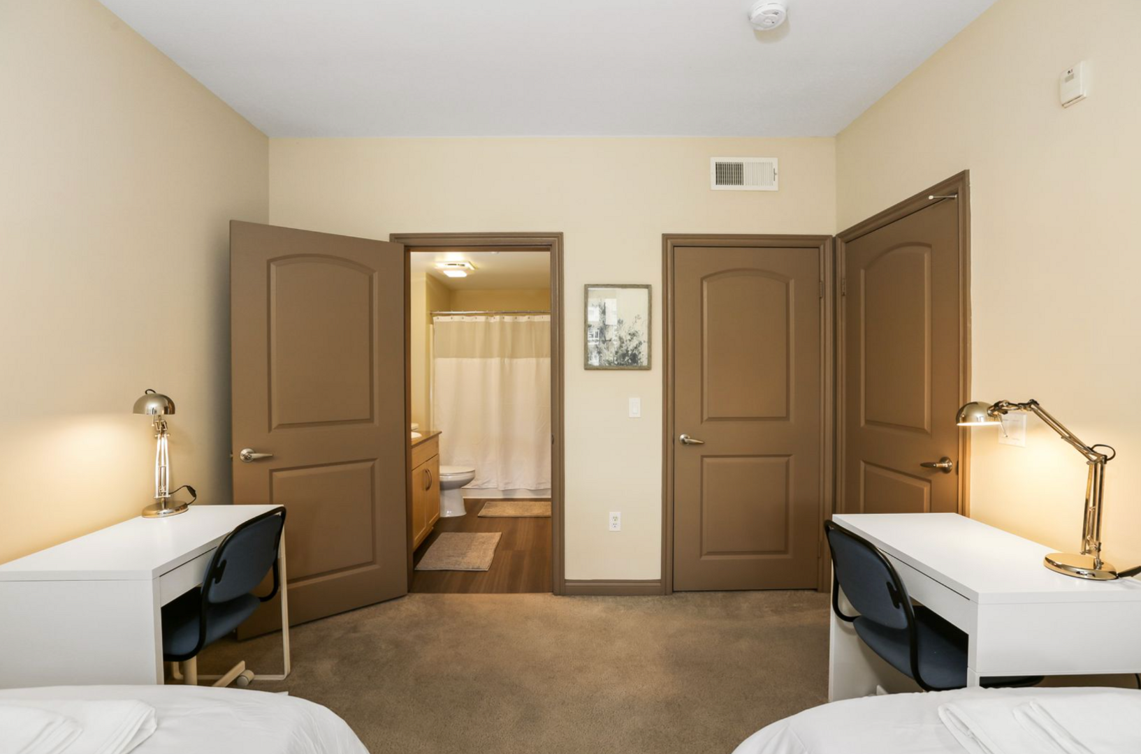 Shared Room in 2 bed 2