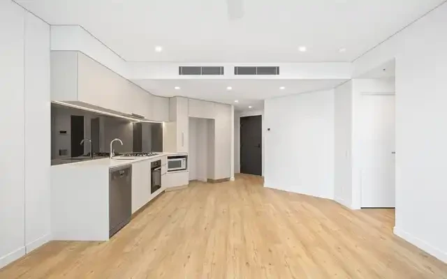 8 Adelaide St - Brisbane student accommodation - 1 bed 1 bath