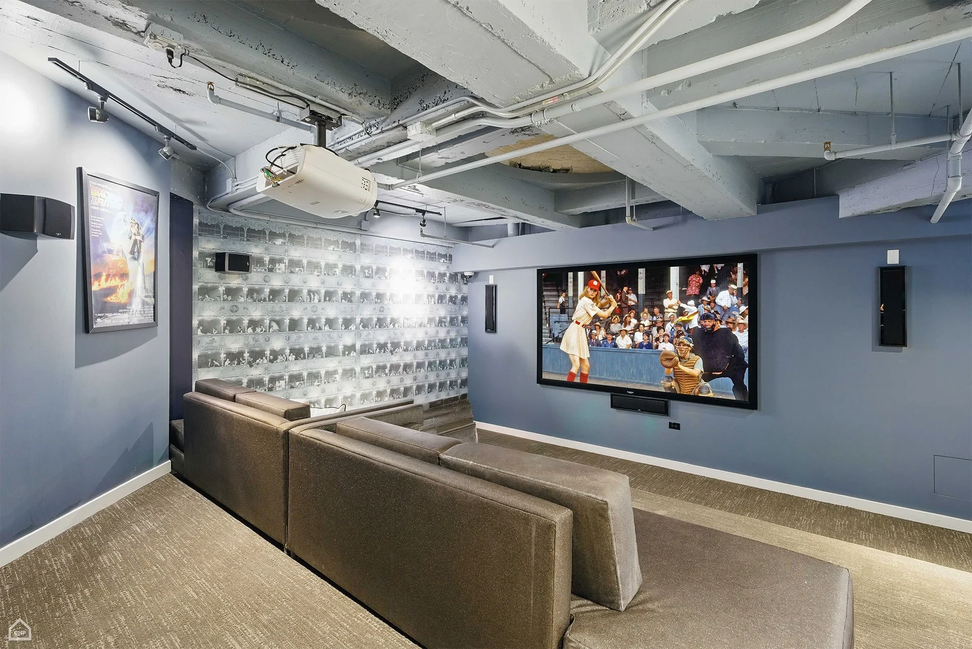 Randolph Tower City Apartments 3