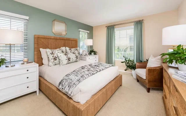 Woodbury Place 4