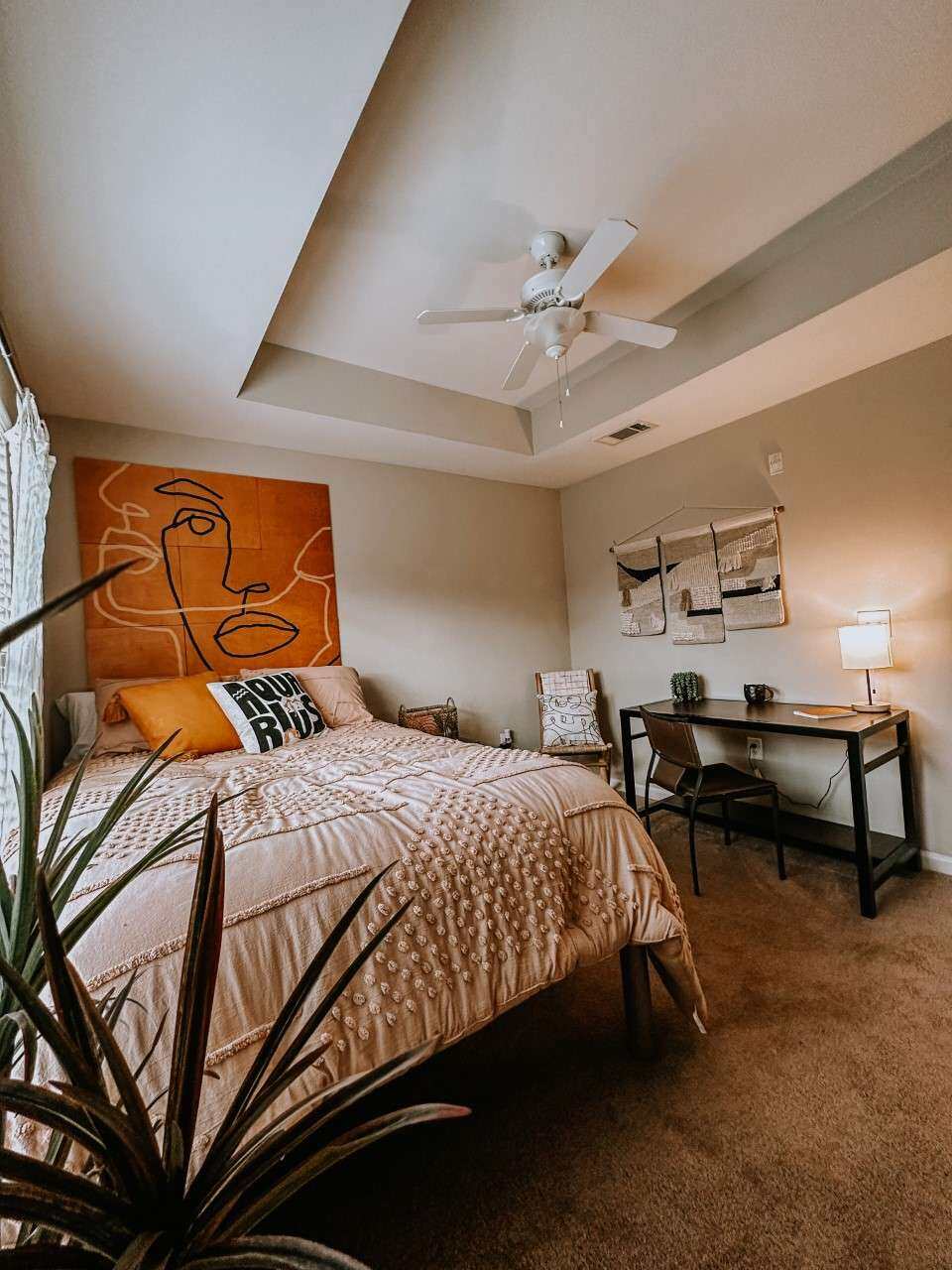 4 Bed 4 Bath APARTMENT