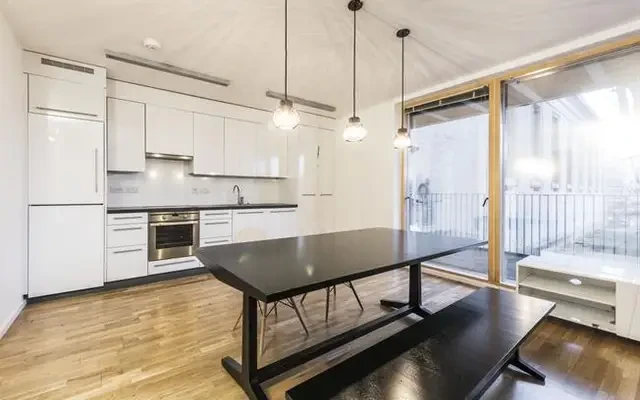 St. James's Road, London, SE16 4QJ 3