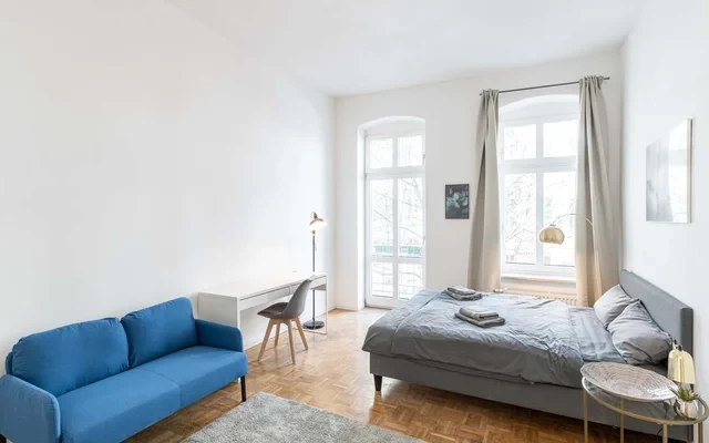 Beautiful 4 bedrooms apartment in Berlin Prenzlauer Berg 0