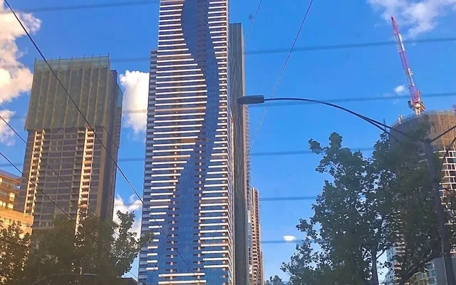 墨尔本 vision apartment unit3707 3