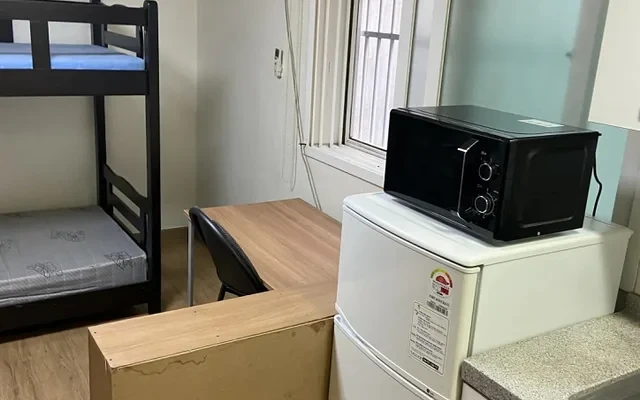 Sinchon No.4 Apartment 4