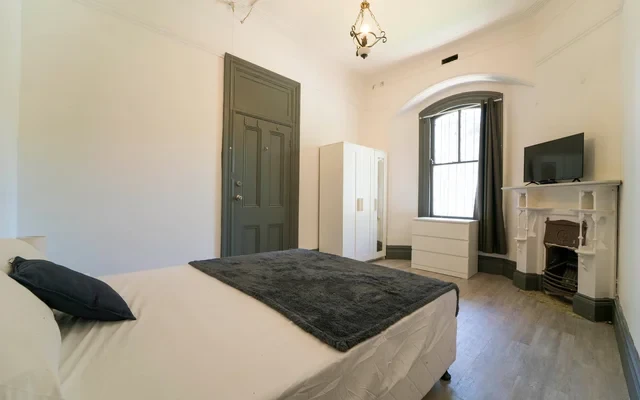 51 Cleveland Street Redfern 0