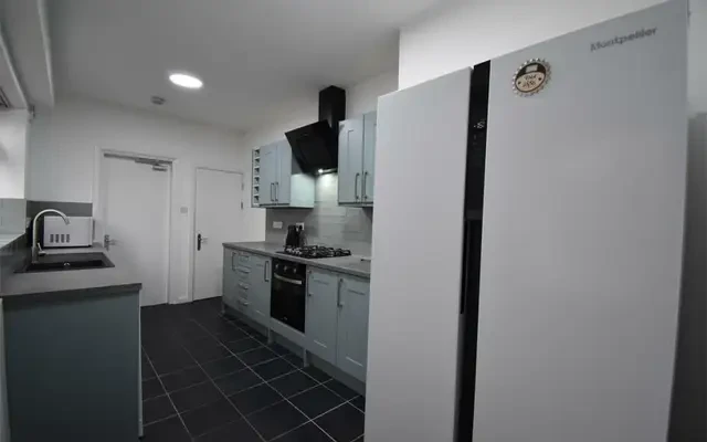 Entire Place·4B2B···86 Warwards Lane, Selly Oak 3