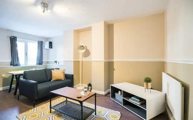 Hyde Park Road 26597# 2