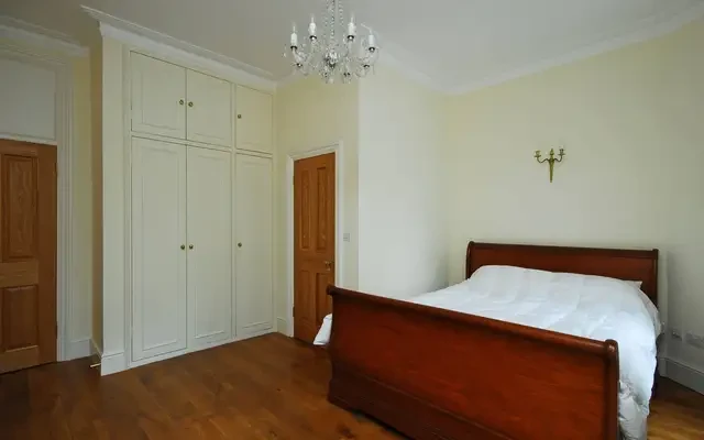 Iverna Court, Kensington, W8 3