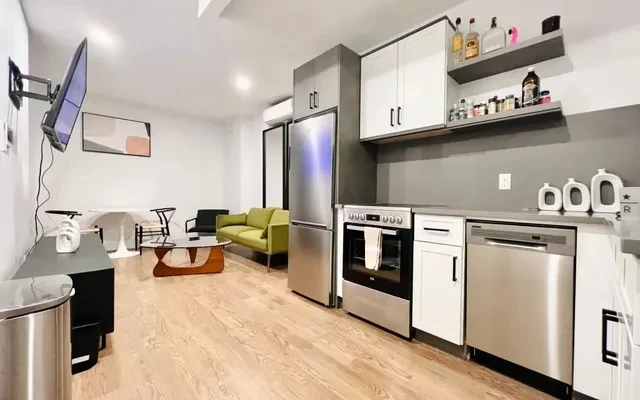 1365 Nostrand Avenue, Brooklyn 3