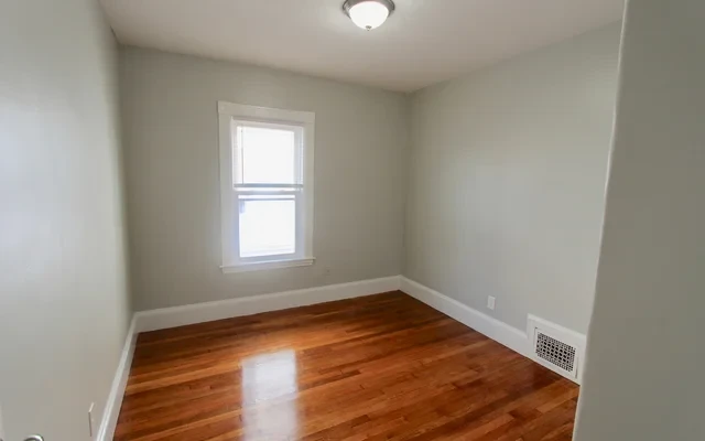 34 Russell st. 2