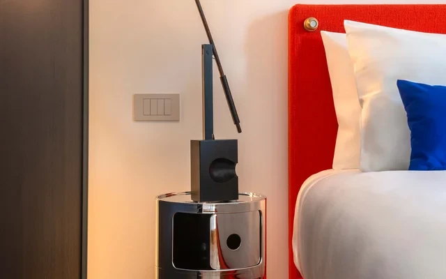 Via Manzoni 25 - Design Suite 41 1