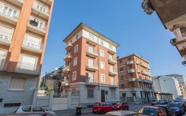 apartment near Via Levanna 3