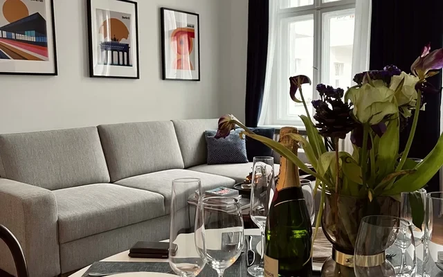Apartment in Joachim-Friedrich-Strasse, Berlin for 65 m² with 1 bedroom 0
