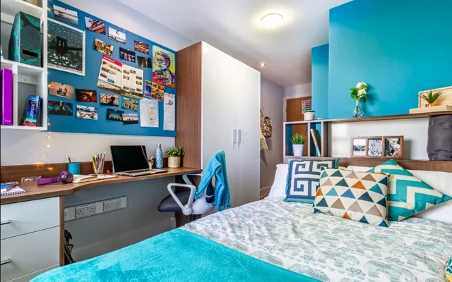 Old Dumbarton Road 4