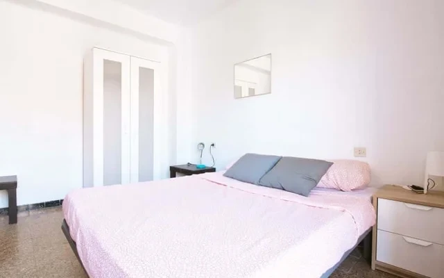 Piso de 4 habitaciones en Algiros 2
